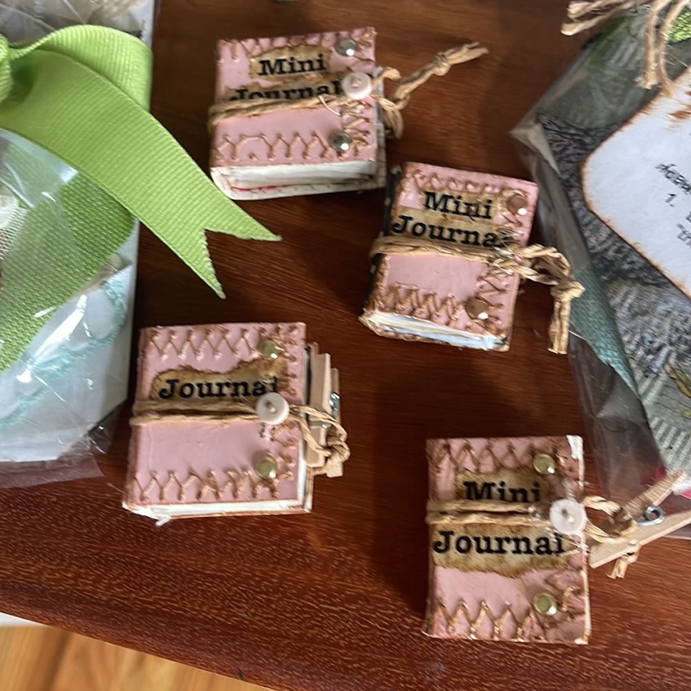 Ephemera Packets/Journals - Picture 3 of 7